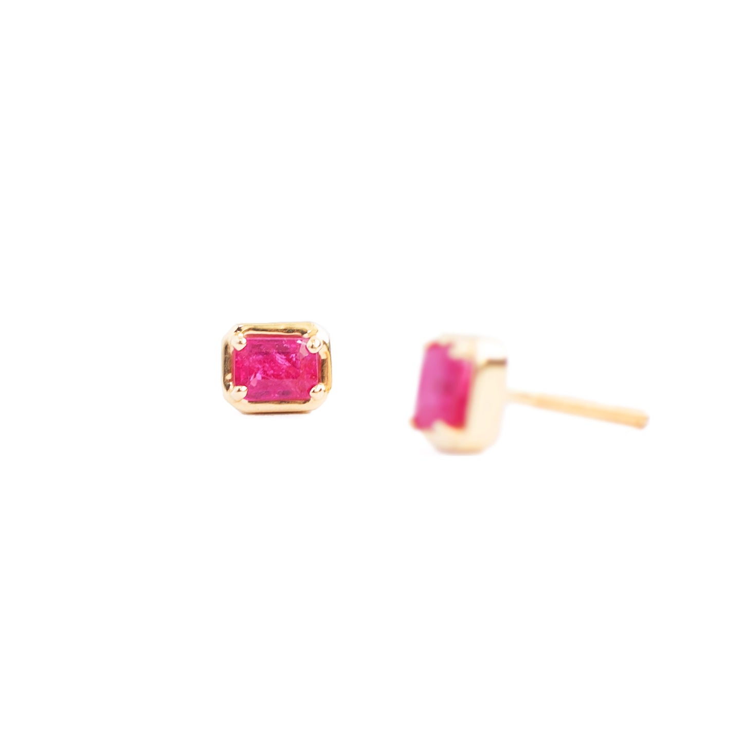Aretes Brio Rubí Natural