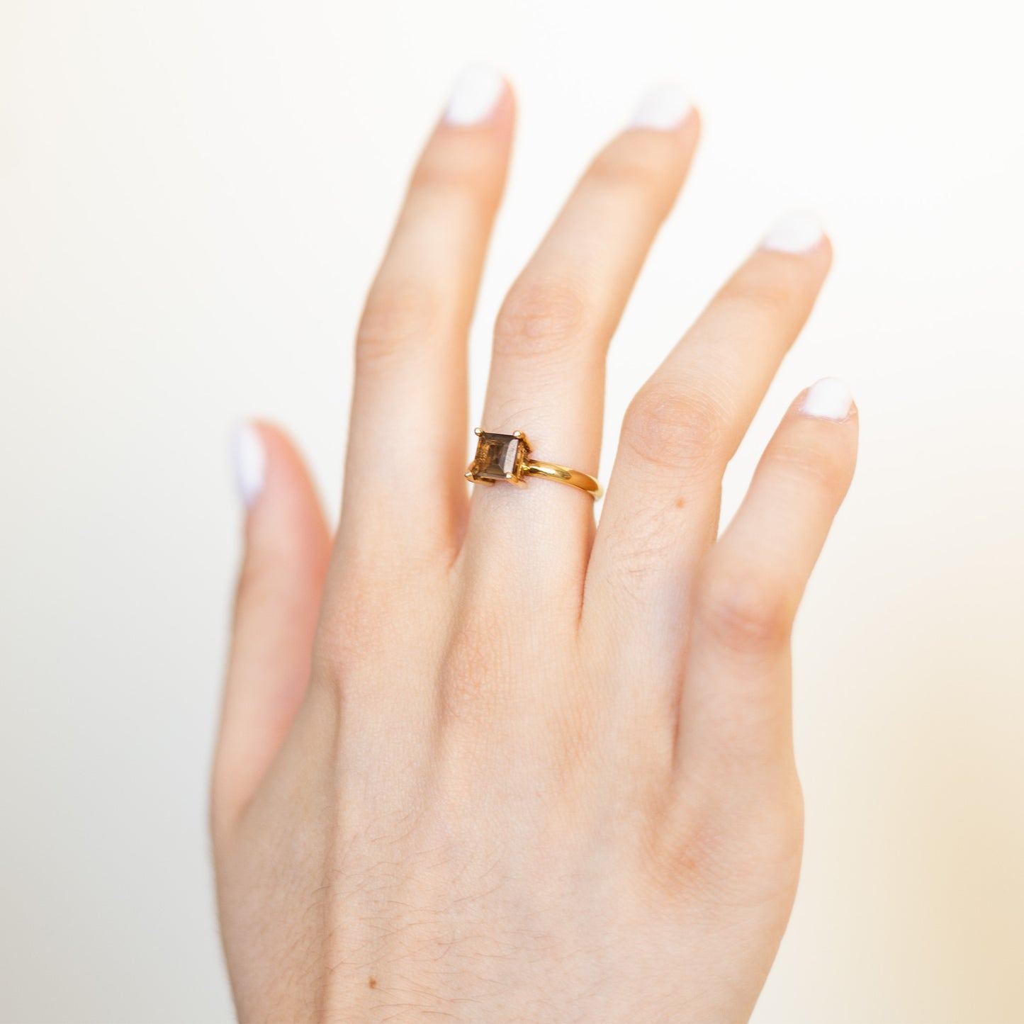 Anillo Solitario Cuarzo Ahumado