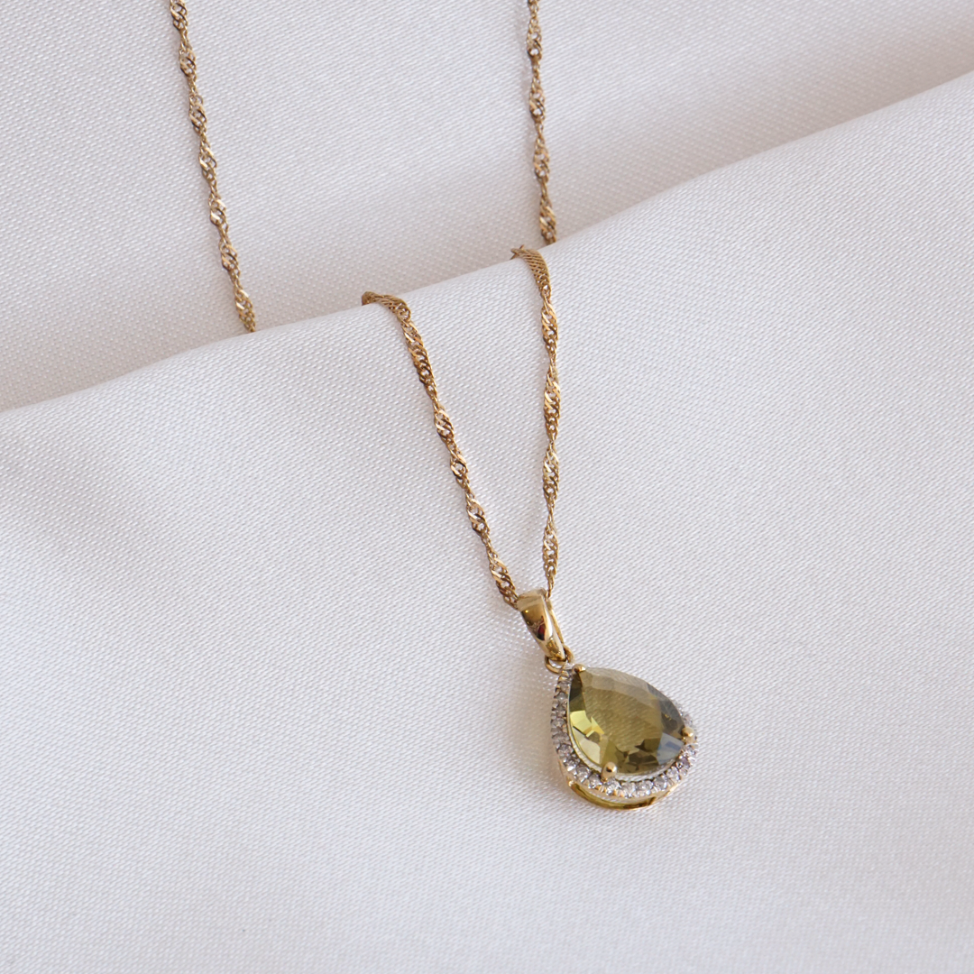 Collar Peridoto Pear Cut y Diamantes