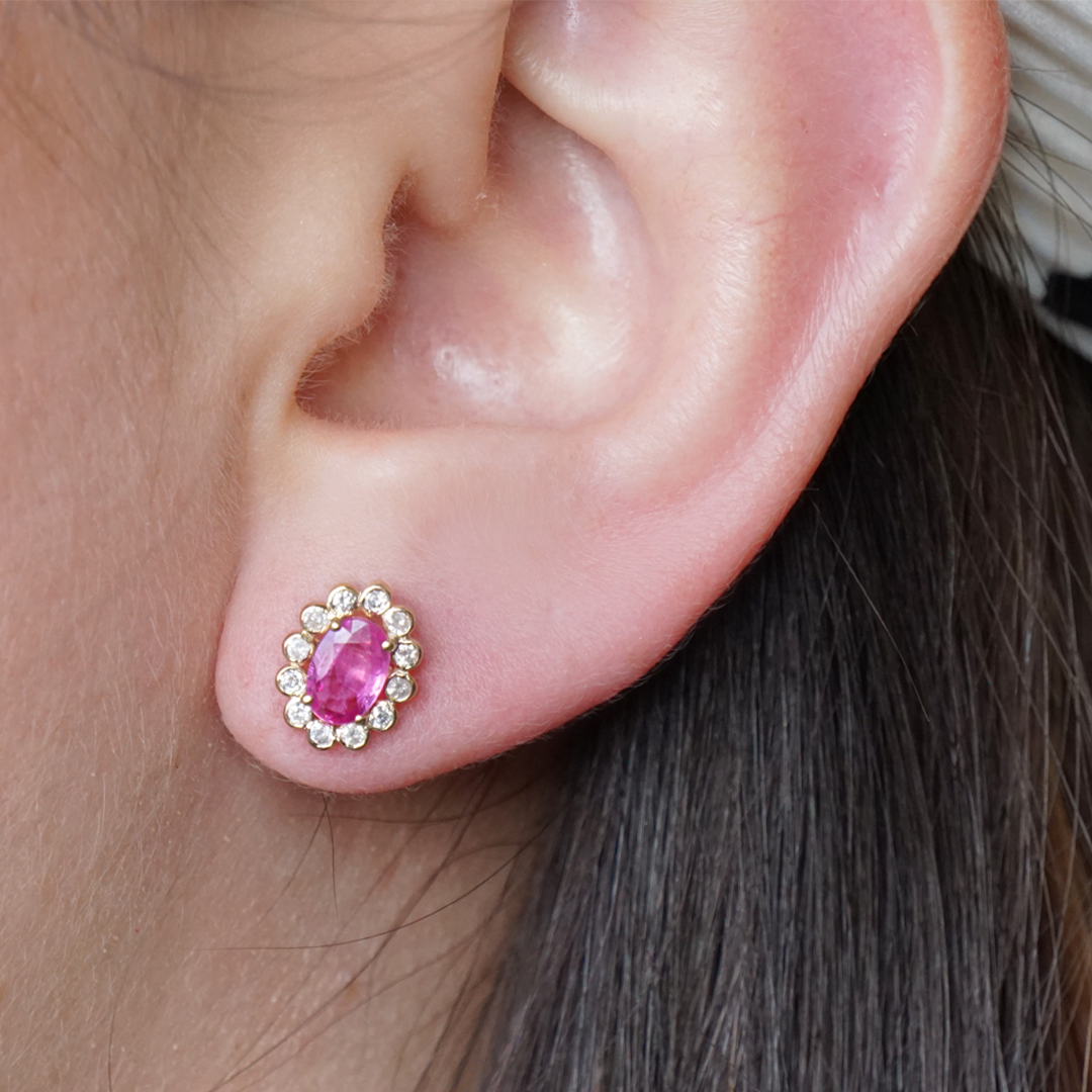 Arete Stud Flower Halo