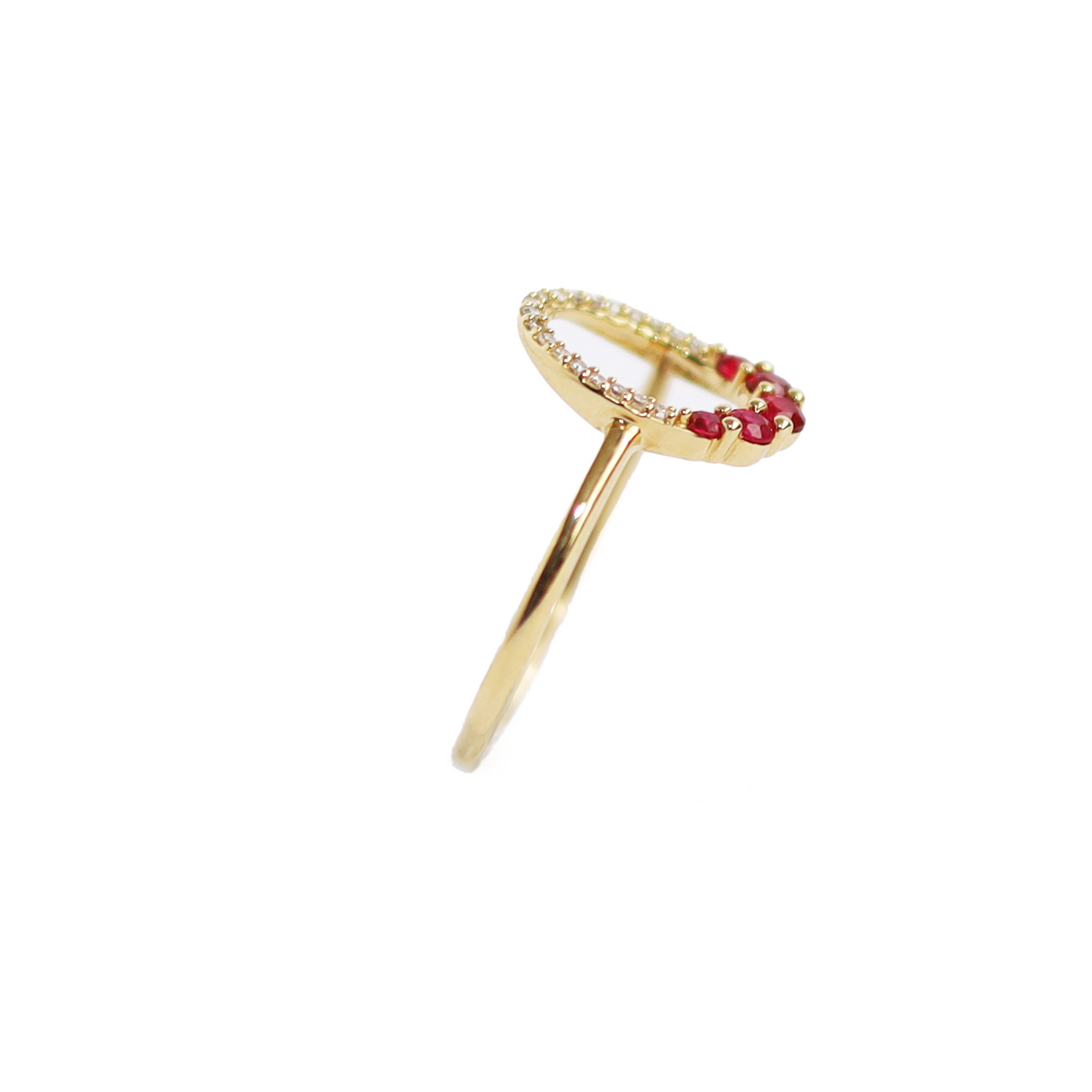 Anillo Oval Rubí y Diamantes