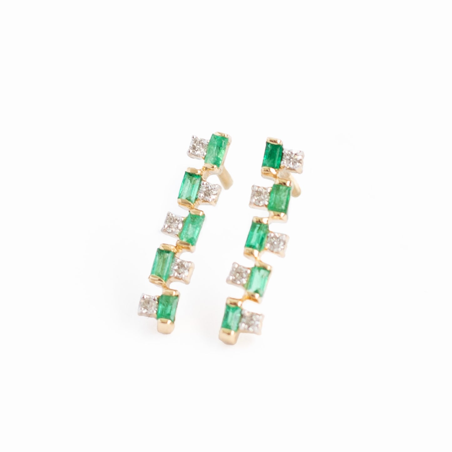 Aretes Cascade Diamantes y Esmeraldas