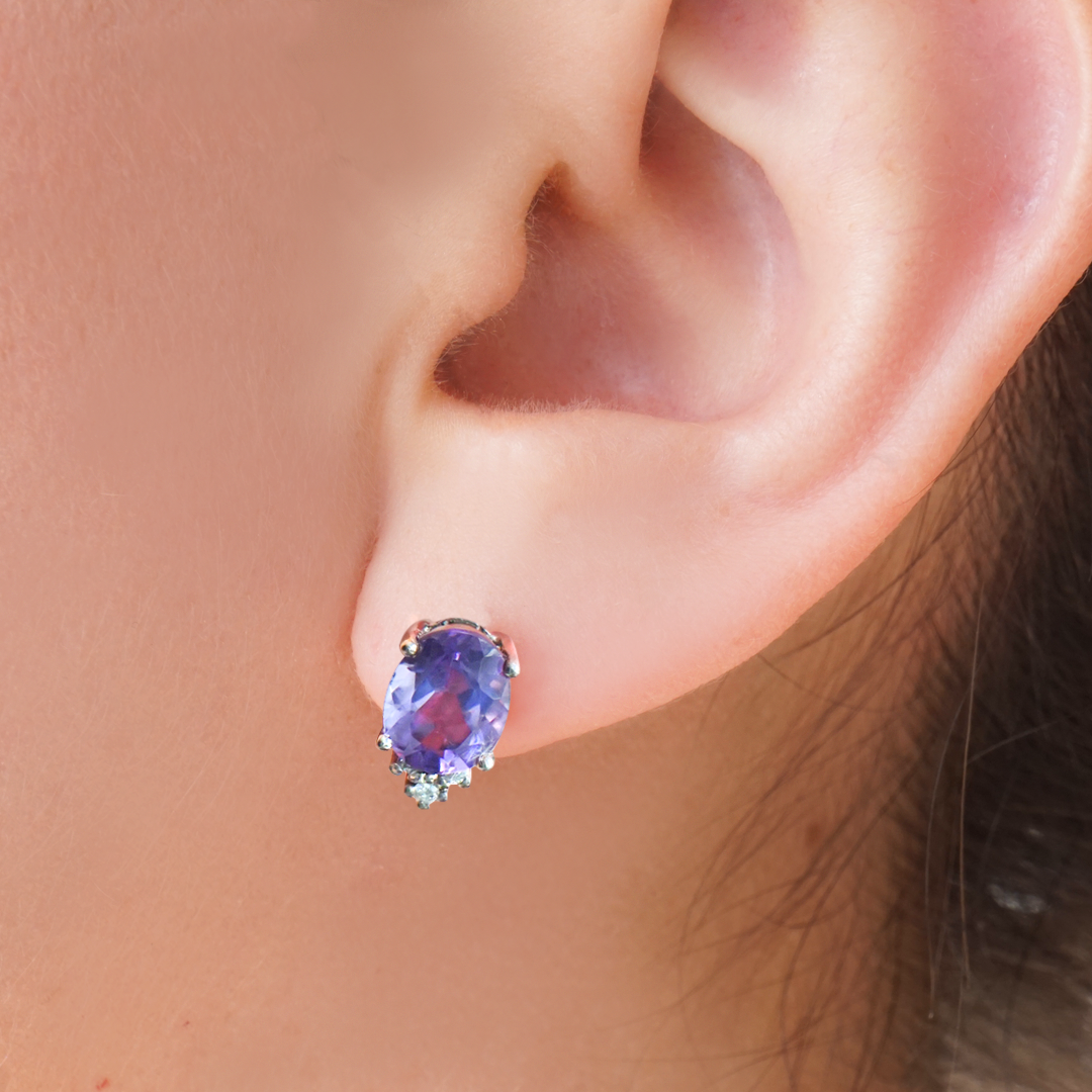 Aretes Stud Amatista Oval Accent